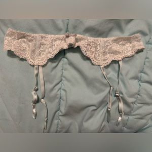 Victoria’s Secret Garter Belt
